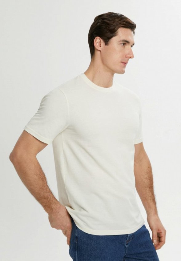 Футболка Finn Flare