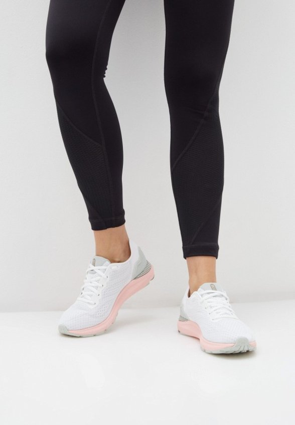 Кроссовки Under Armour