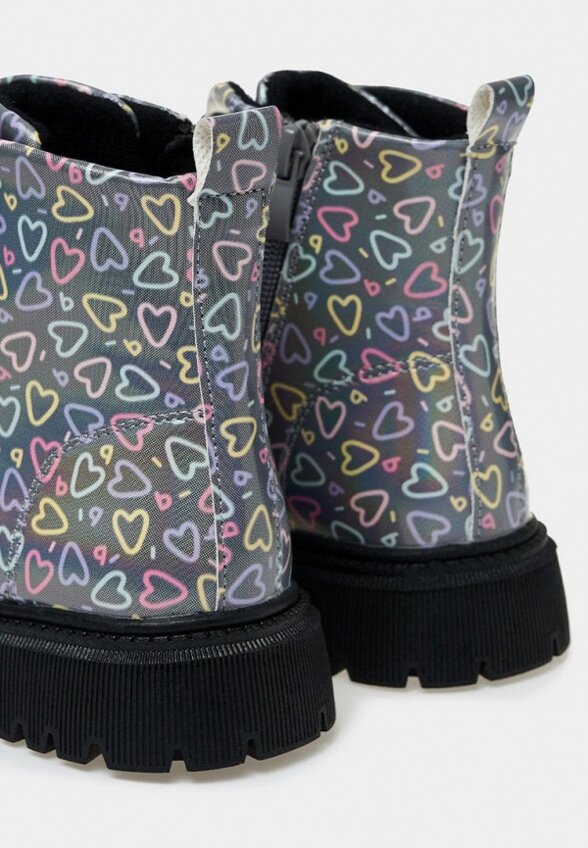 Ботинки Tikkago