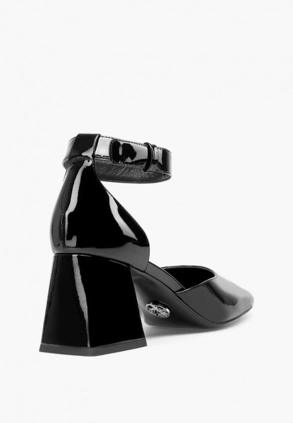 Туфли Tommy Woo