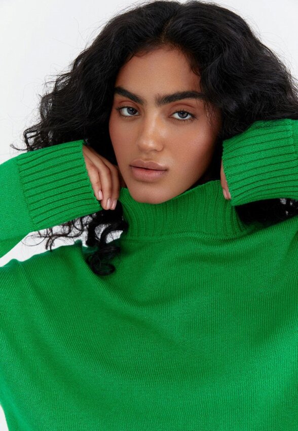 Свитер M.Reason