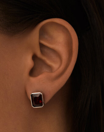 Серебряные серьги-пусеты Бургунди MIE женщинам