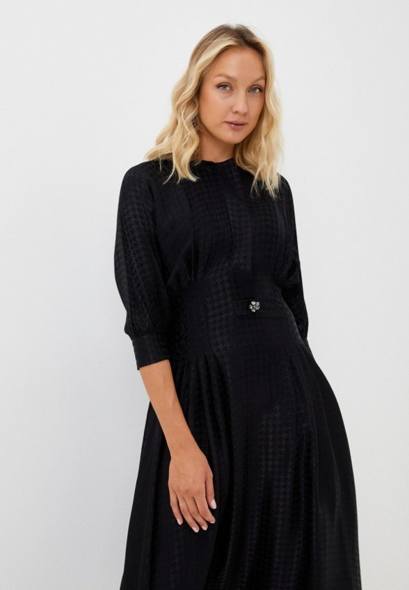 Платье MadaM T