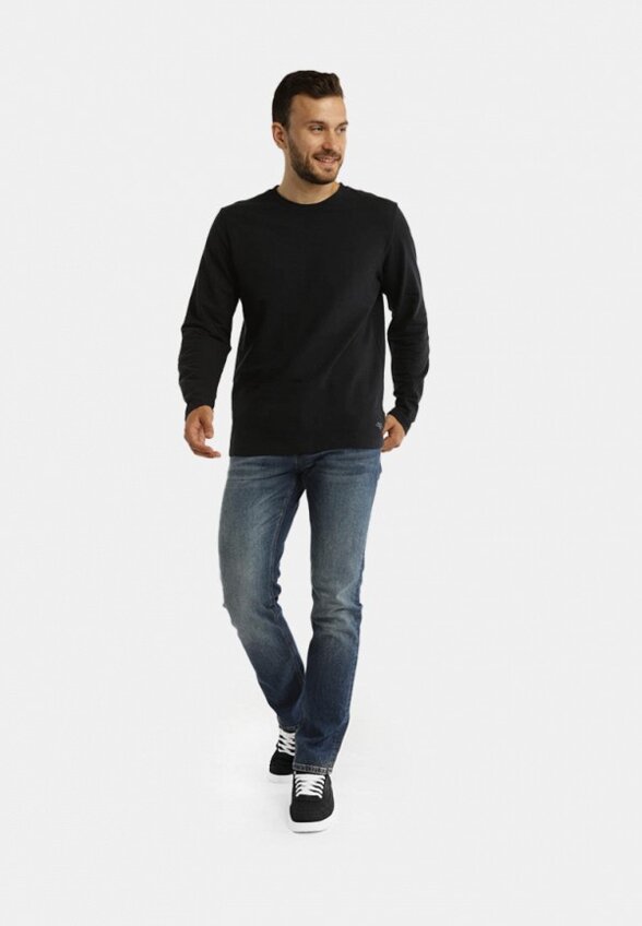 Лонгслив A Passion Play