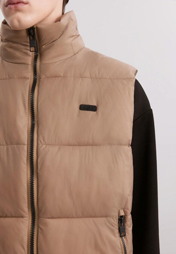 Жилет утепленный Baon