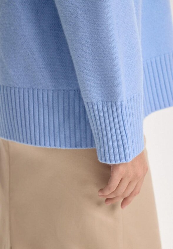 Свитер Nice One