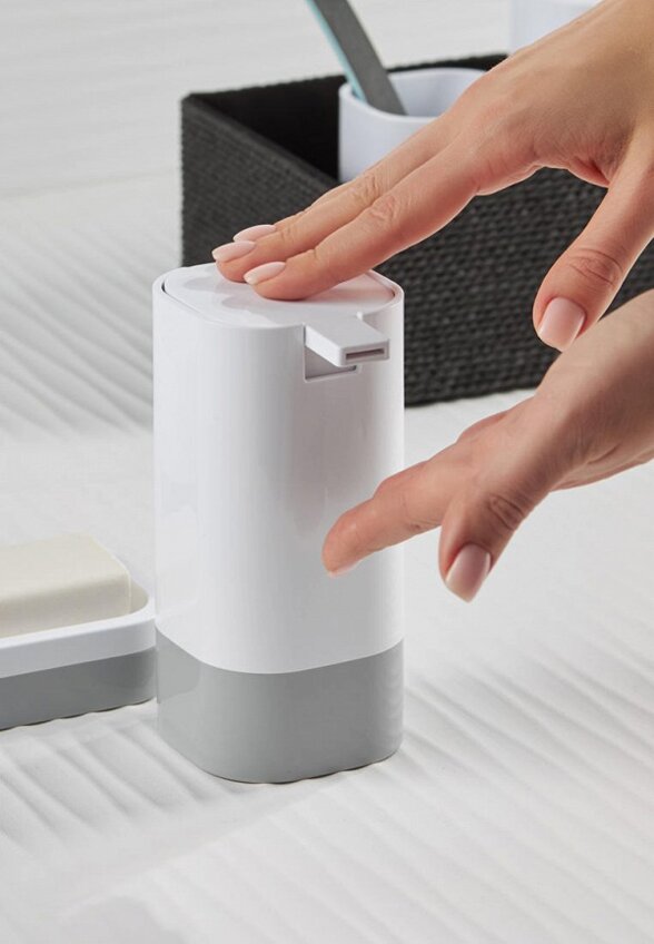 Дозатор для мыла Bergenson Bjorn