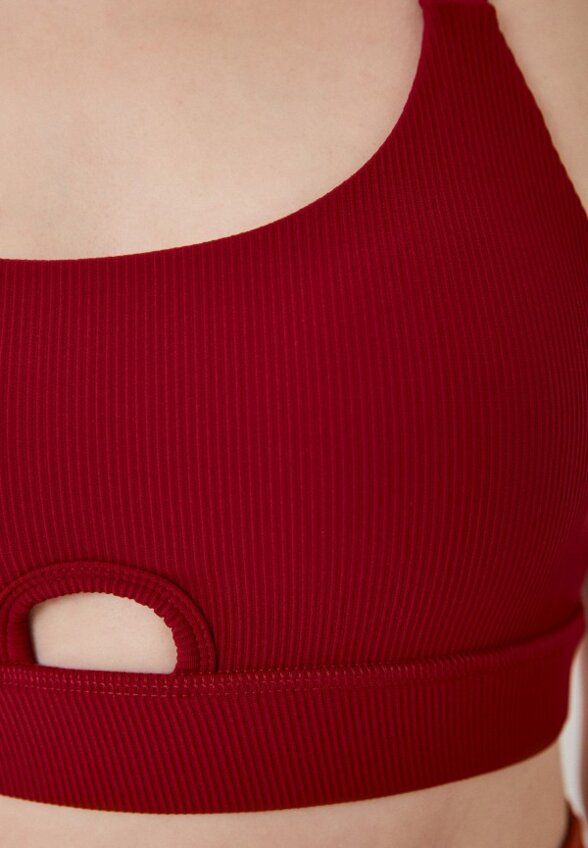 Топ спортивный Nativos