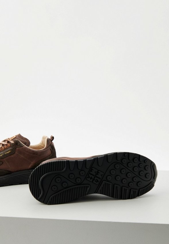 Кроссовки Moma