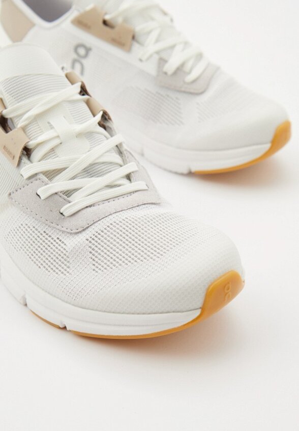 Кроссовки On