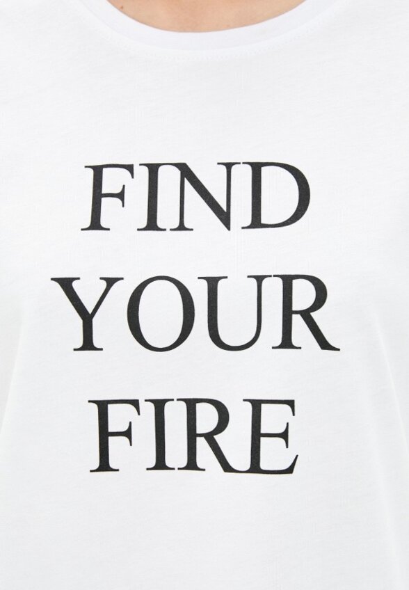 Футболка To Molly from James