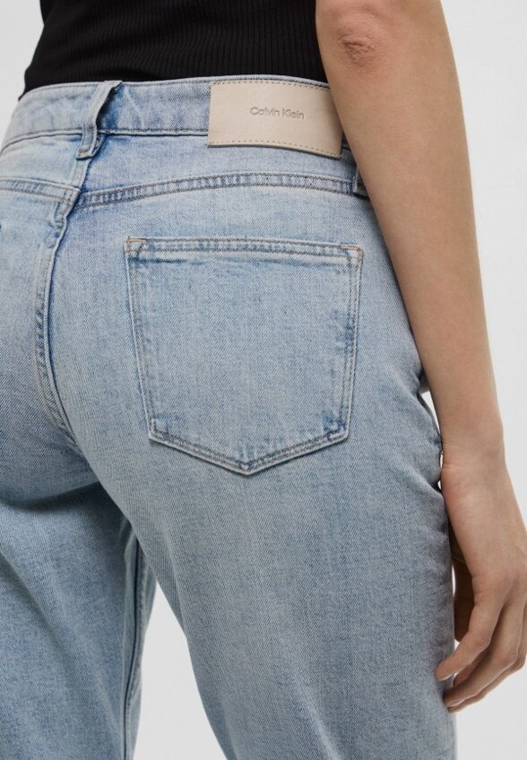 Джинсы Calvin Klein