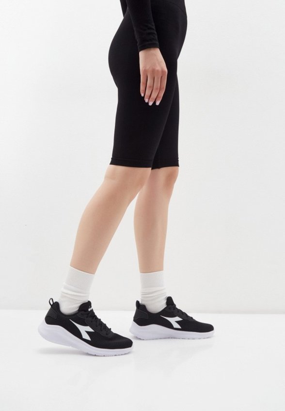 Кроссовки Diadora