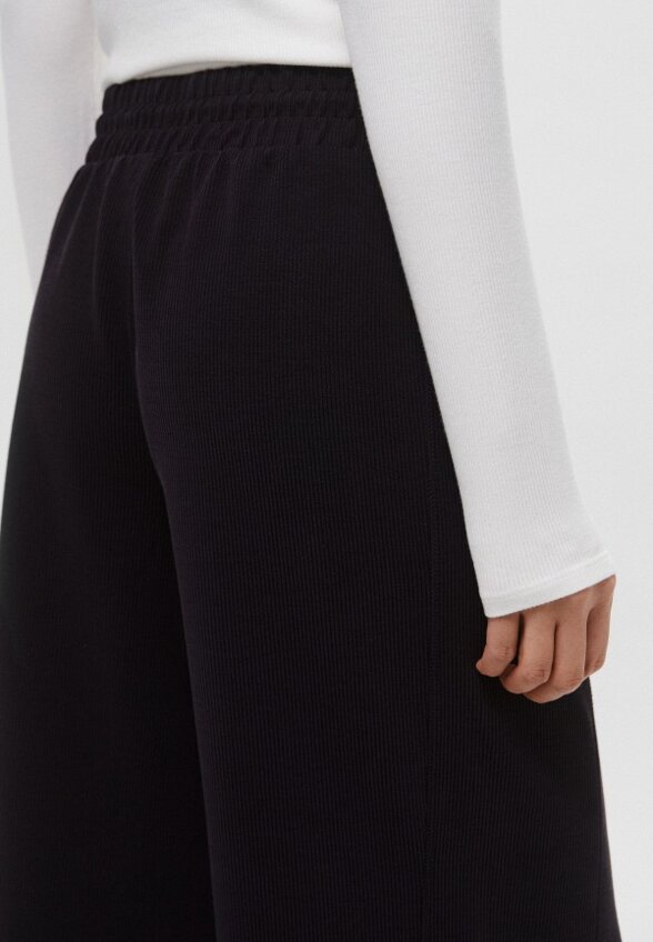 Брюки спортивные DKNY