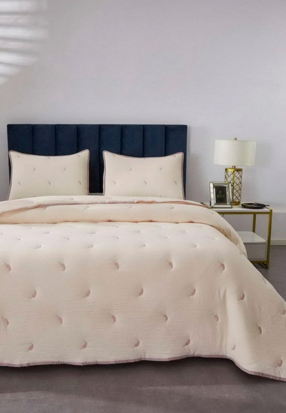 Комплект с покрывалом Sofi De Marko