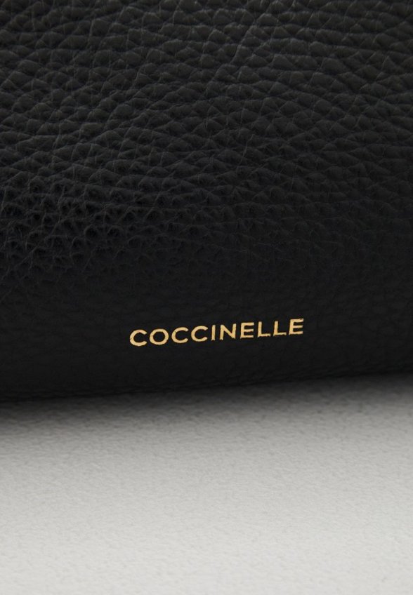 Сумка Coccinelle