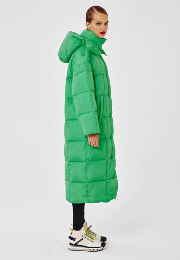 Пуховик Снежная Королева