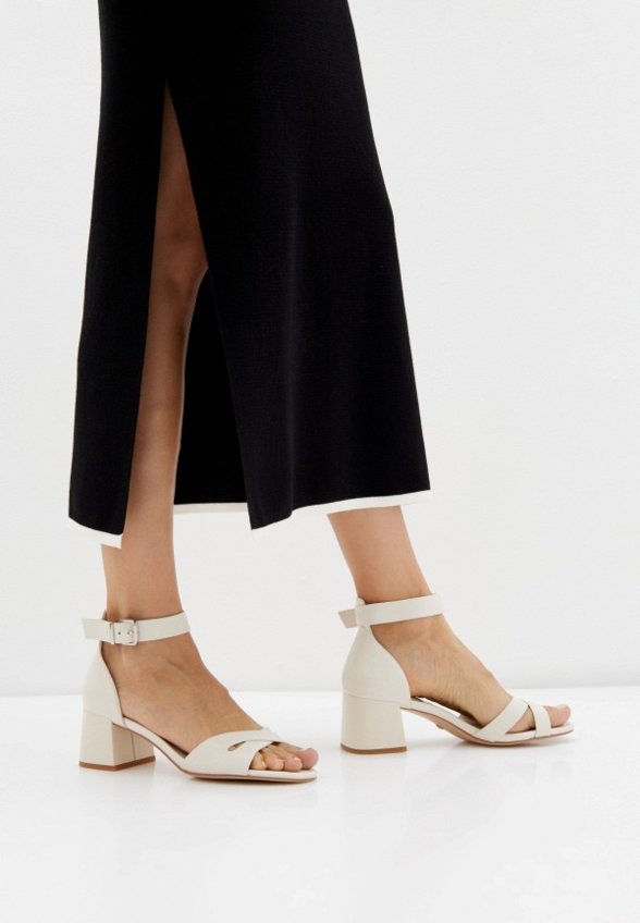 Босоножки Basconi