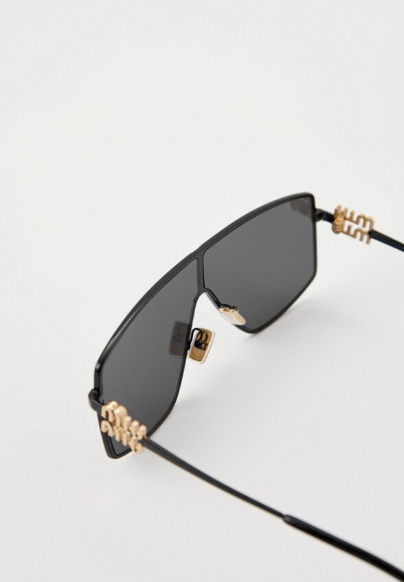 Очки солнцезащитные Miu Miu