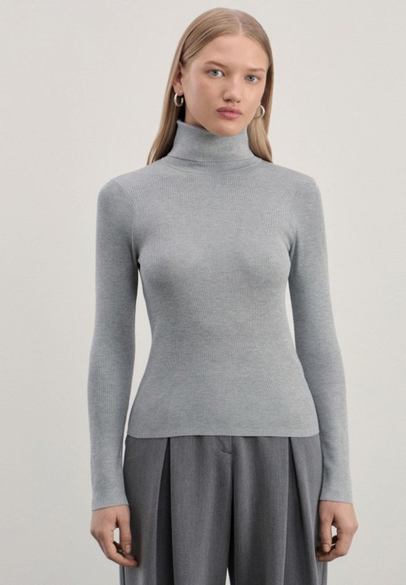 Водолазка Zarina