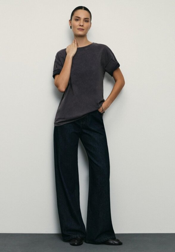 Футболка Zarina