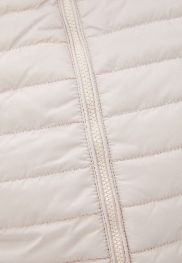 Жилет утепленный Baon