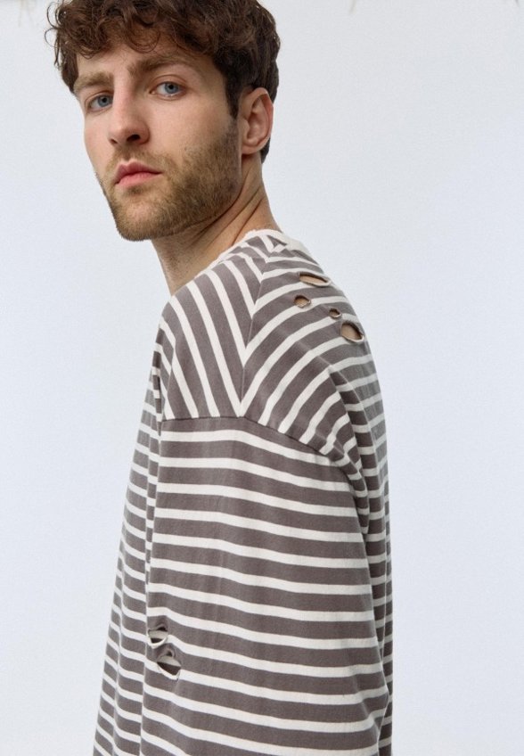 Лонгслив Sela