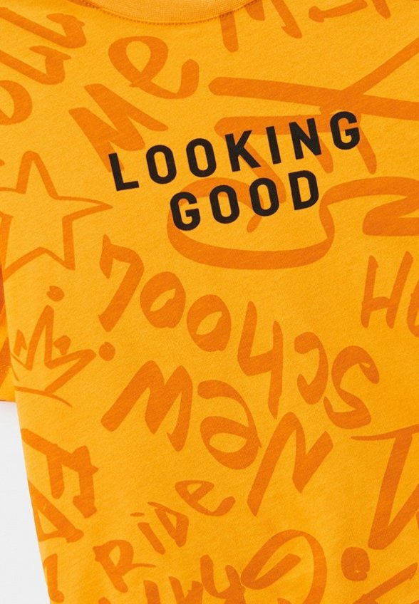 Футболка и шорты Mark Formelle