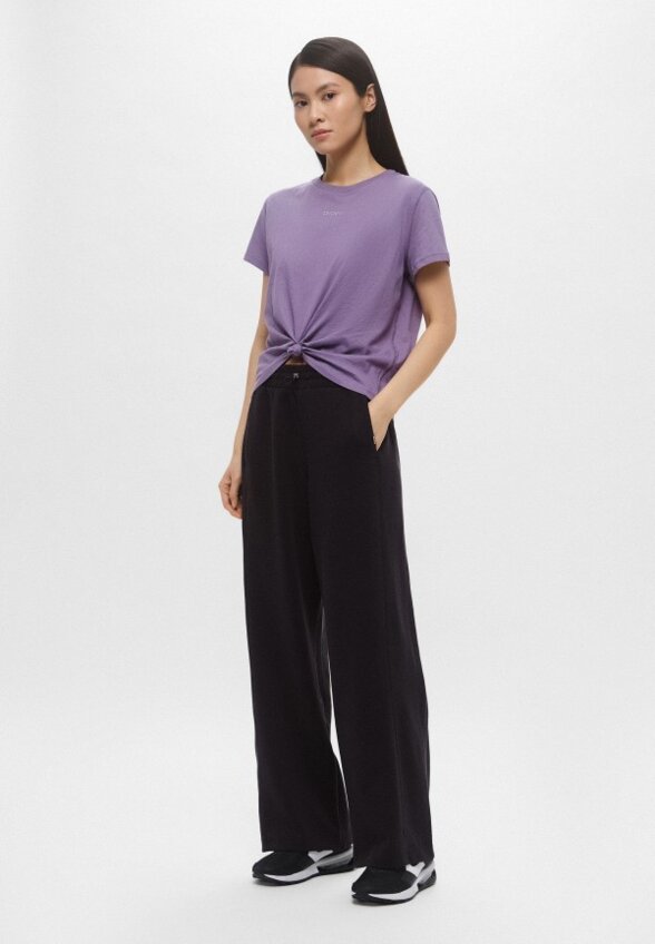 Футболка DKNY