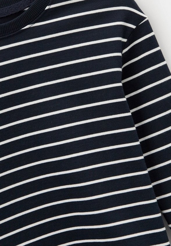 Лонгслив Mark Formelle