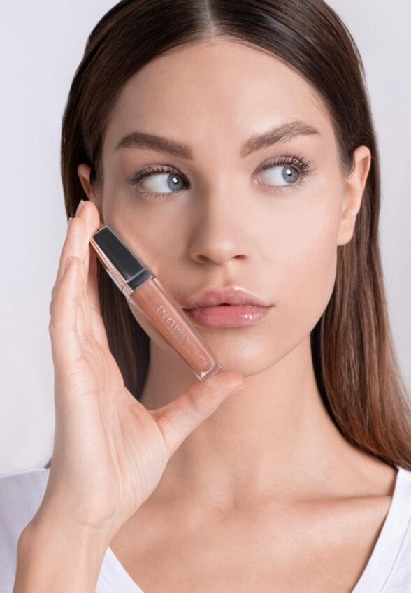 Блеск для губ Limoni