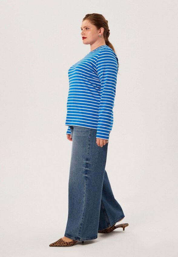 Лонгслив Lessismore