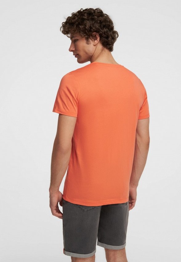 Футболка Henderson