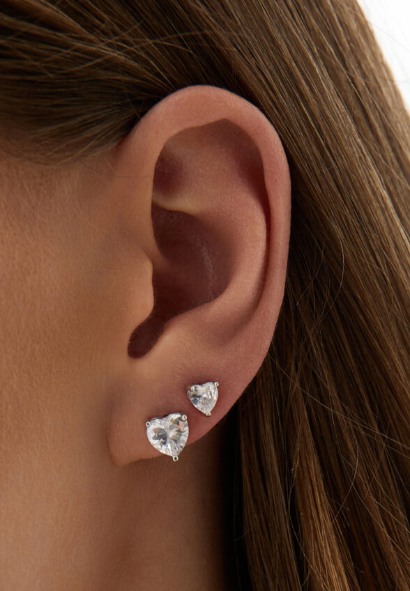 Серебряные серьги-гвоздики Софи с фианитами 7 мм MIE