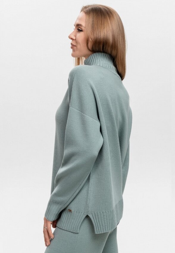 Свитер Ареола