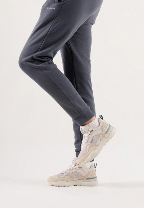 Кроссовки Baasploa