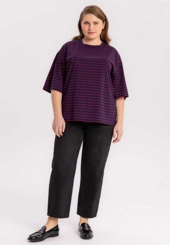 Футболка Lessismore