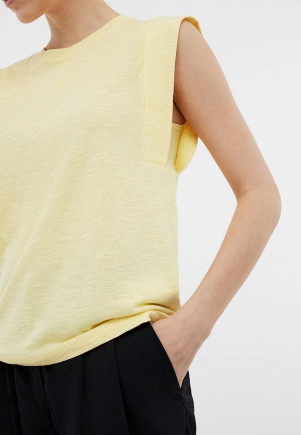 Футболка Baon