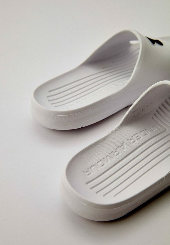 Сланцы Under Armour