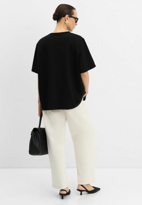 Футболка Lilly Bennet