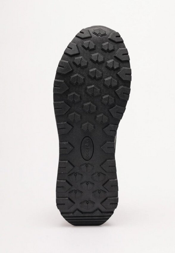 Кроссовки Baasploa