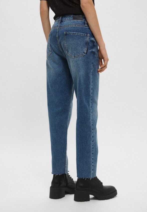 Джинсы Armani Exchange