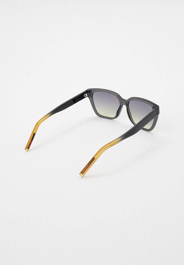 Очки солнцезащитные Hugo