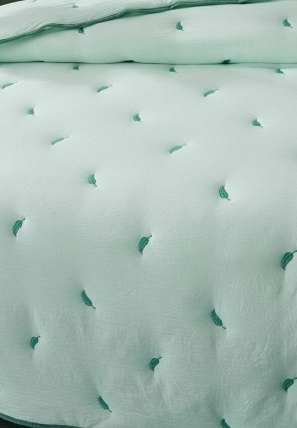 Комплект с покрывалом Sofi De Marko