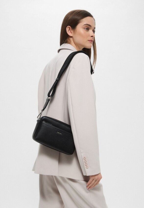 Сумка Calvin Klein