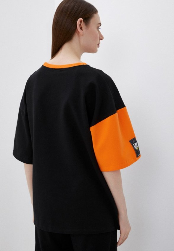 Футболка La Urba Person