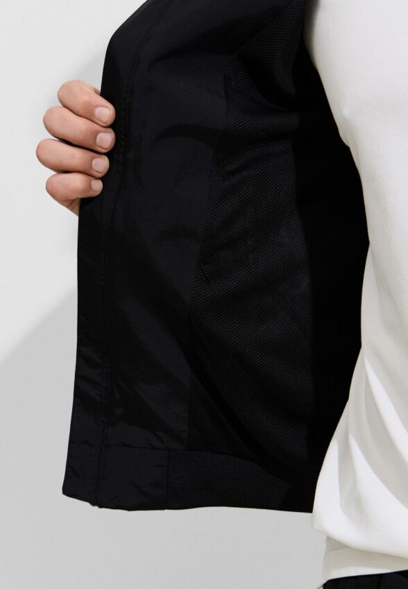 Ветровка EA7