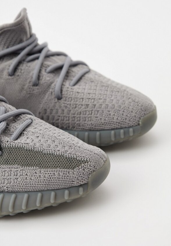 Кроссовки adidas YEEZY