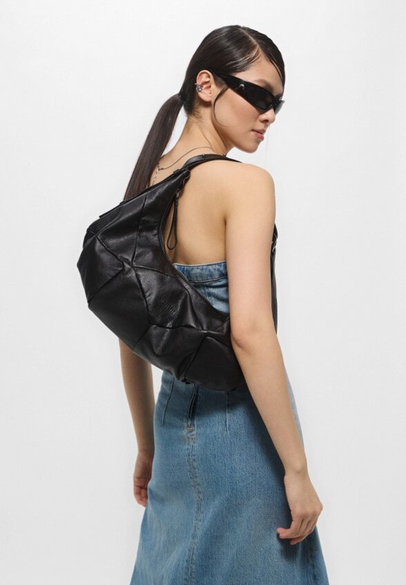 Сумка и брелок Vic Matie