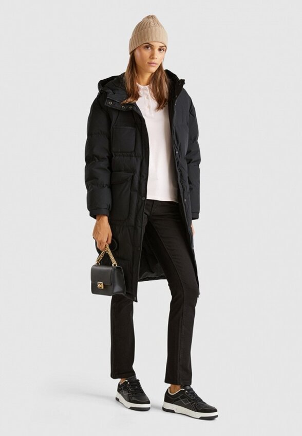 Пуховик United Colors of Benetton